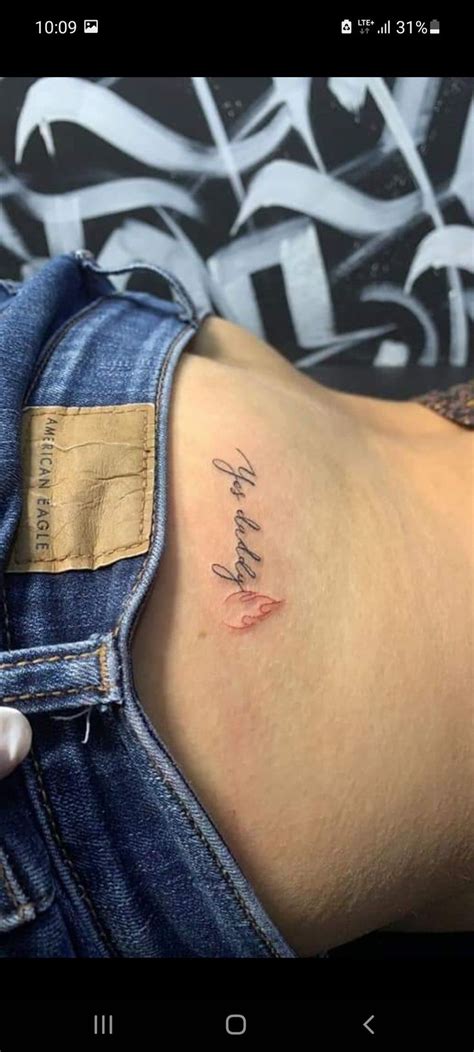 tatuaje de mujer en la nalga|Ideas de tatuajes en la nalga para mujeres